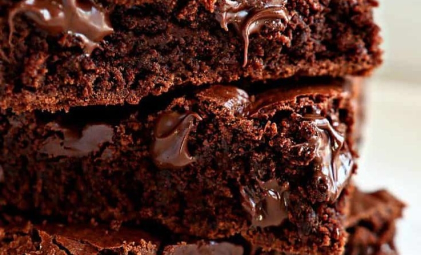 Come preparare la torta brownie: guida completa e professionale per un dessert al cioccolato ricco